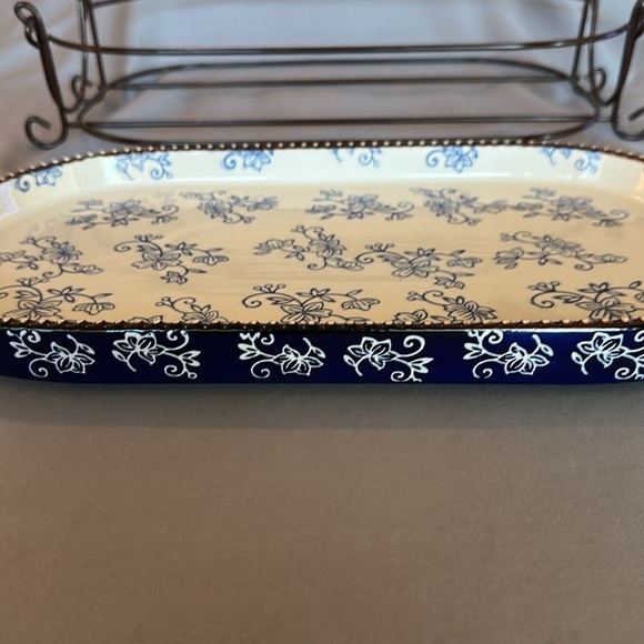 2 Piece Temptations Floral Lace Cobalt Blue 3.0 Qt Lid-It Serving Dish & Rack - Picture 7 of 8